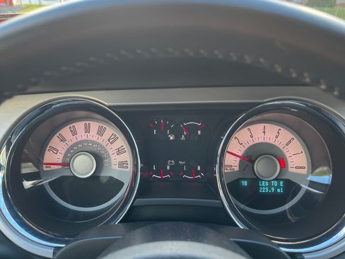 Used 2012 Ford Mustang GT Premium w/ Comfort Pkg image 11