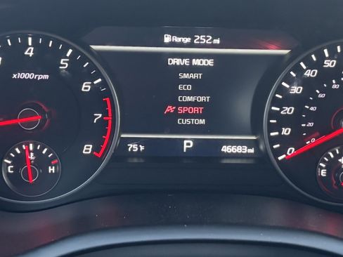 Used 2022 Kia Stinger GT2 w/ Scorpion Package image 32