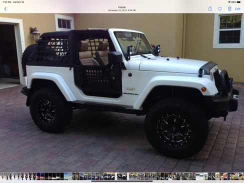 Used 2012 Jeep Wrangler Sahara AWD/4WD image 13