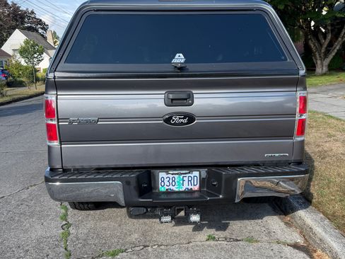 Used 2011 Ford F150 XLT w/ XLT Convenience Pkg AWD/4WD image 11