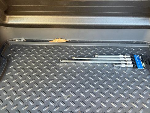 Used 2009 Jeep Liberty Sport w/ Popular Equipment Group image 9