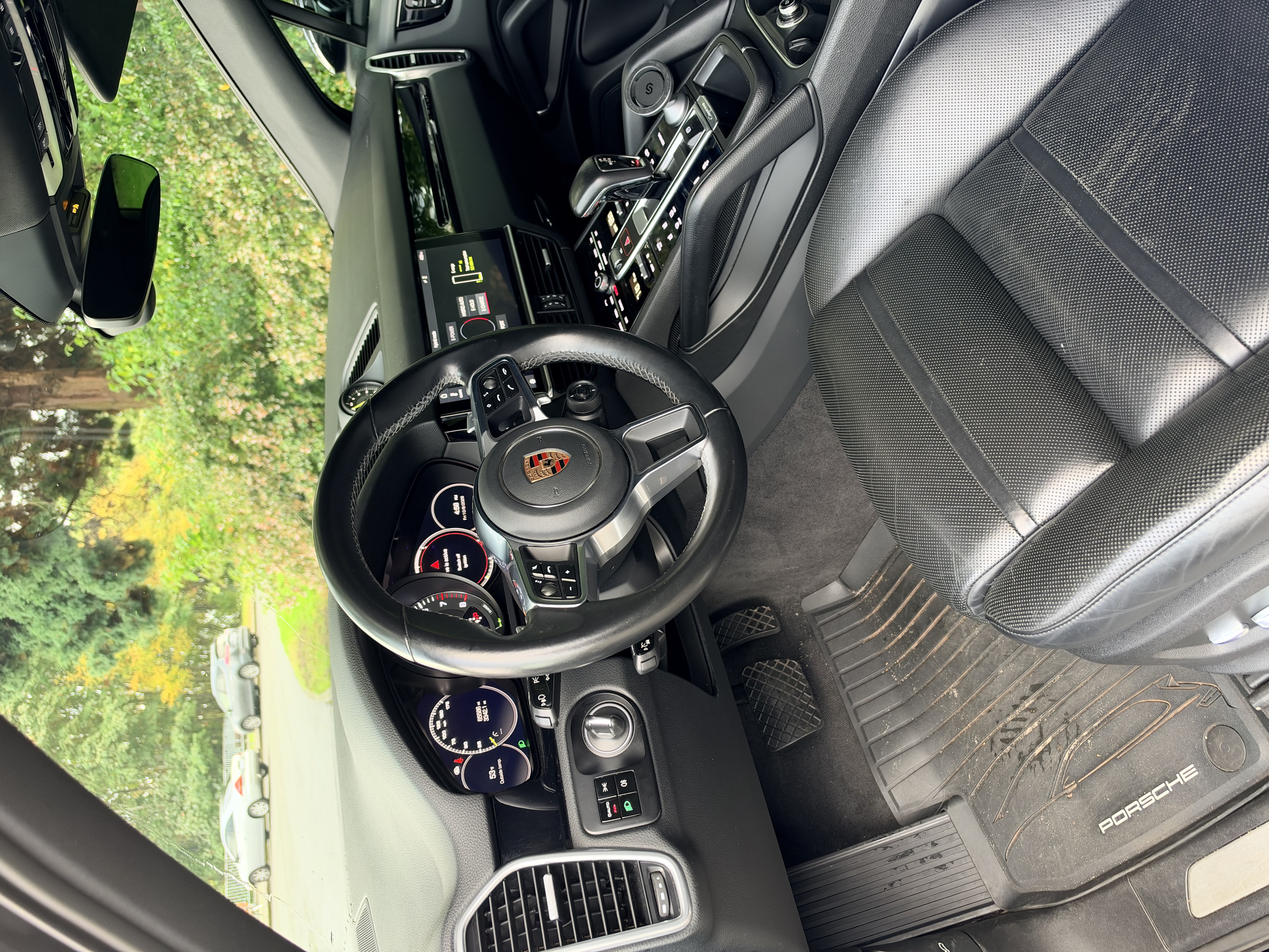 Used 2019 Porsche Cayenne E-Hybrid AWD/4WD image 15