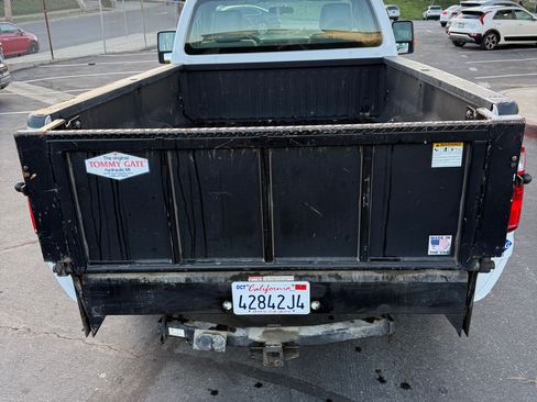 Used 2015 Ford F250 XL w/ Power Equipment Group image 8