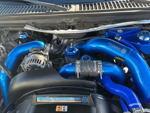 Used 2003 Ford F250 Lariat image 10