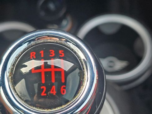 Used 2011 MINI Cooper John Cooper Works image 22