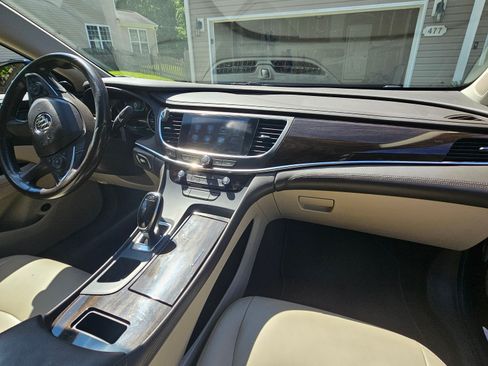 Used 2017 Buick LaCrosse Preferred image 20