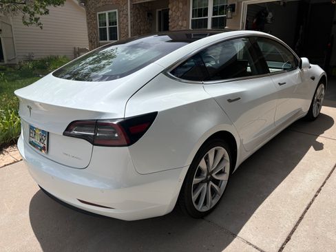 Used 2020 Tesla Model 3 Long Range AWD/4WD image 8