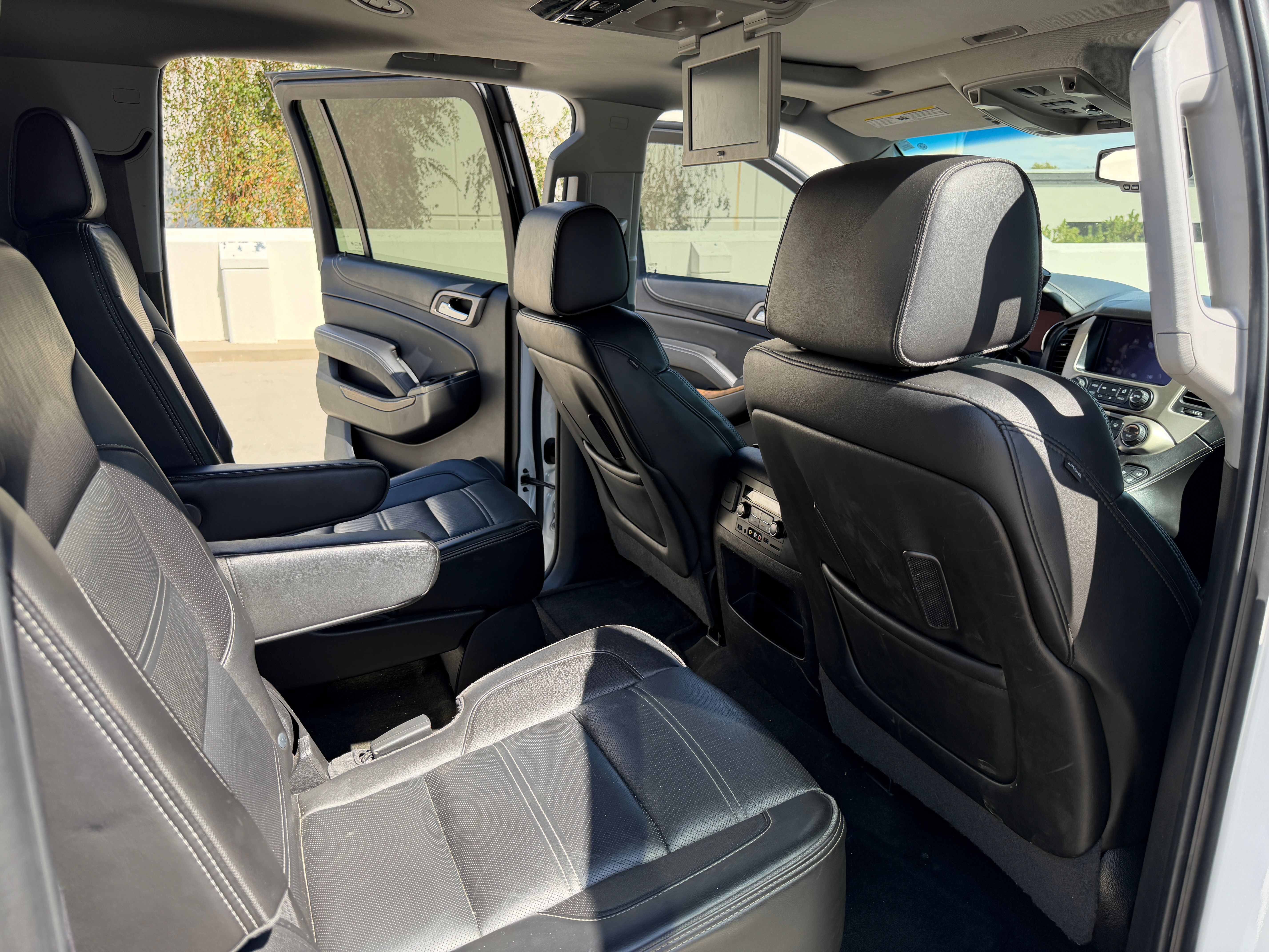 Used 2016 GMC Yukon XL Denali w/ Open Road Package RWD image 13