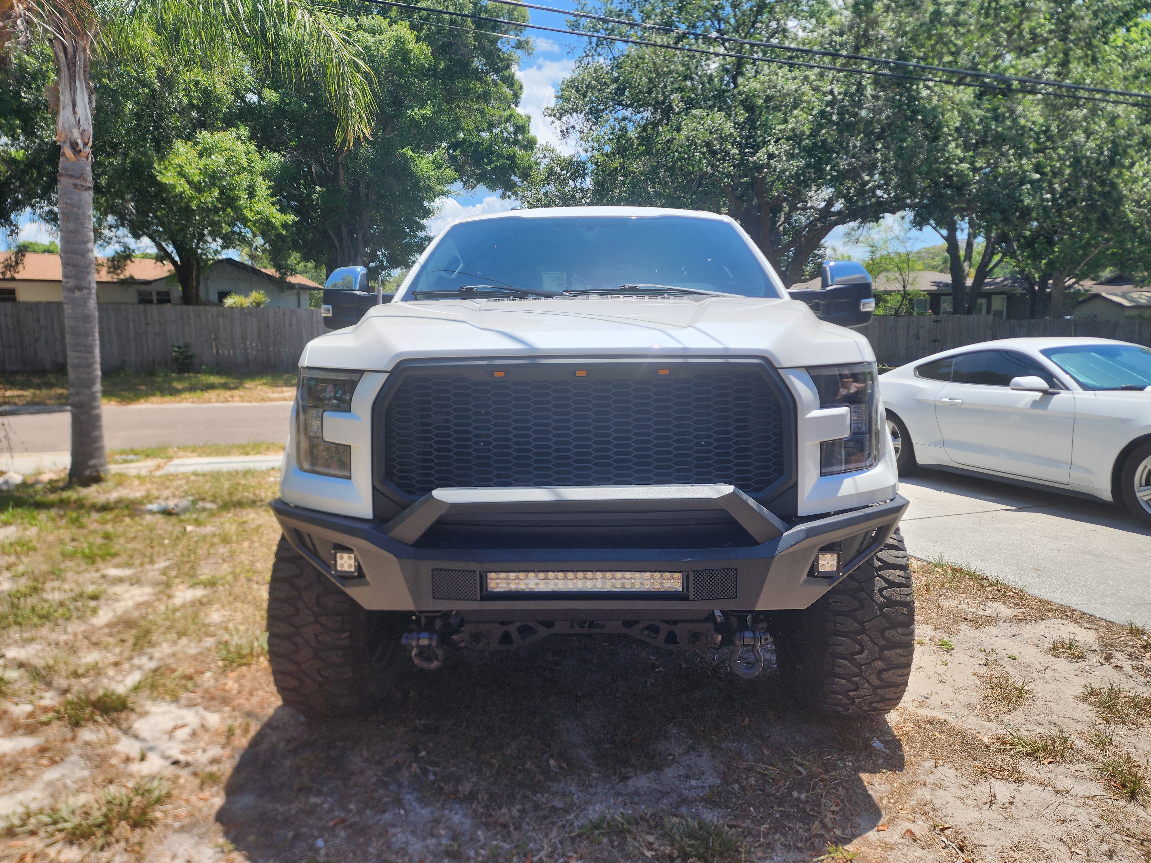 Used 2015 Ford F150 Lariat w/ Equipment Group 501A Mid AWD/4WD image 16