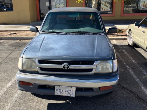Used 1998 Toyota Tacoma 2WD Xtracab image 4