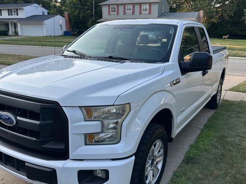 Used 2016 Ford F150 XL w/ Equipment Group 101A Mid AWD/4WD image 2