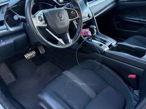 Used 2019 Honda Civic Sport image 6