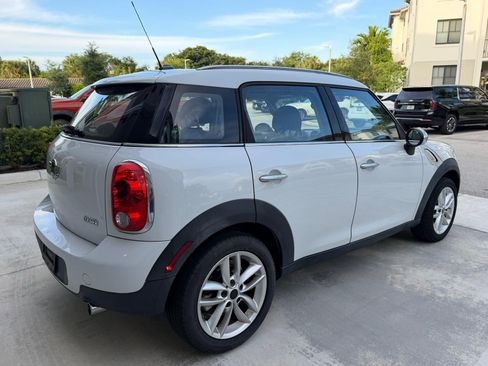 Used 2012 MINI Cooper Countryman FWD image 6