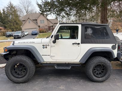 Used 2010 Jeep Wrangler Rubicon w/ Dual Top Group