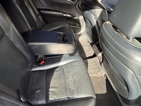 Used 2016 Toyota Avalon XLE image 11