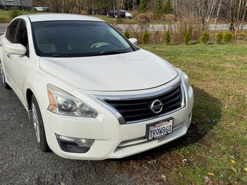 Used 2015 Nissan Altima 2.5 S w/ Power Driver Seat Package image 4