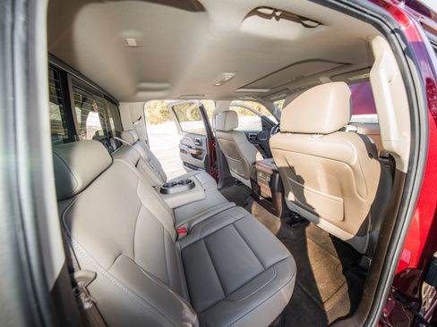 Used 2015 GMC Sierra 1500 SLT w/ SLT Crew Cab Value Package image 14