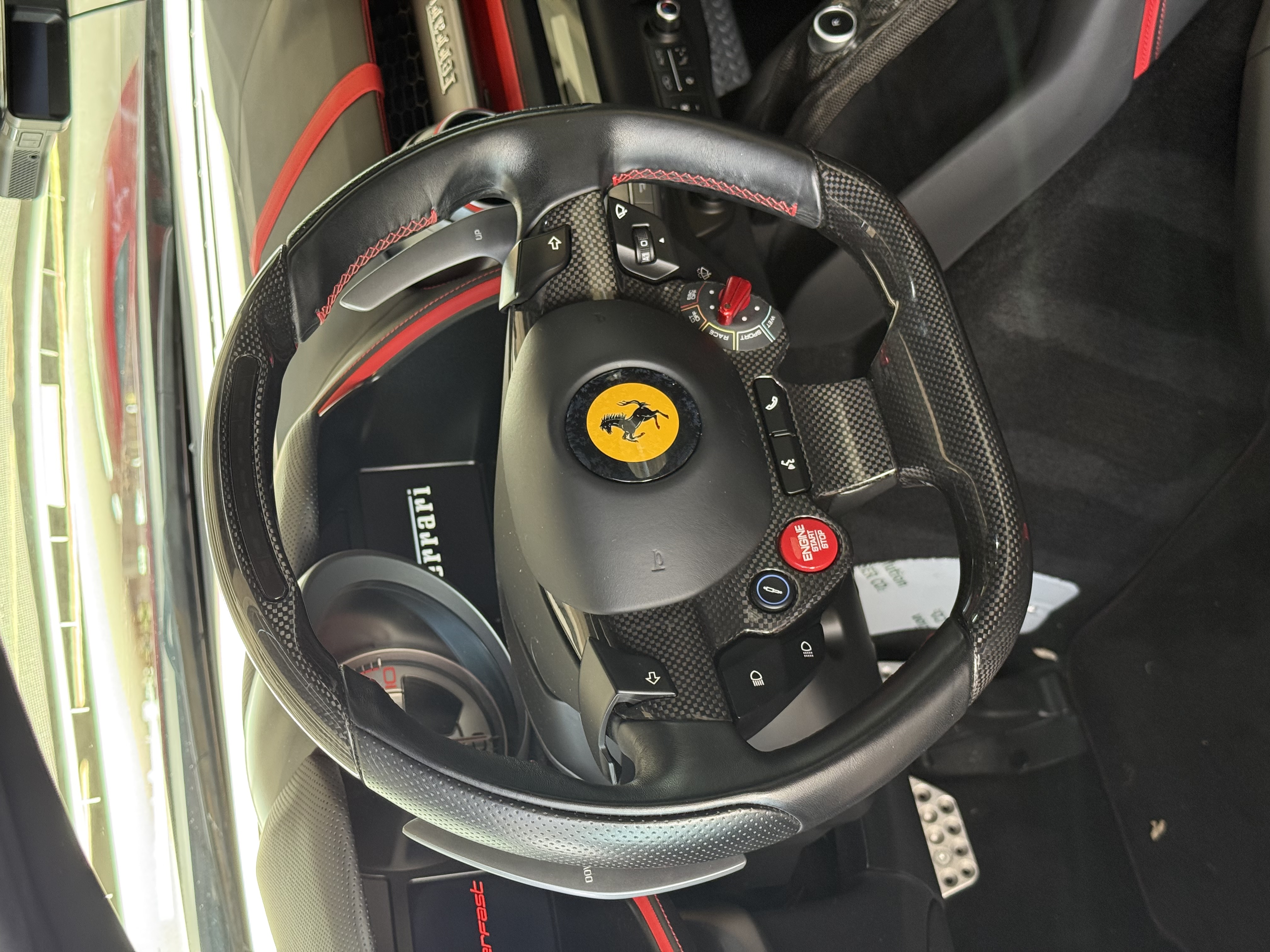Used 2019 Ferrari 812 Superfast RWD image 14