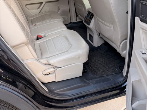 Used 2019 Volkswagen Atlas SEL Premium AWD/4WD image 10