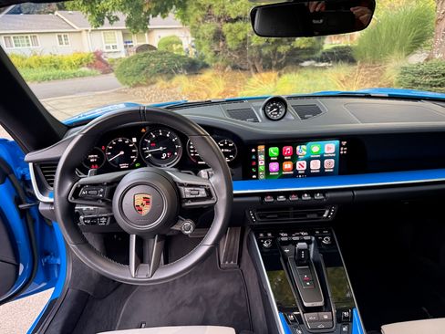Used 2023 Porsche 911 Carrera 4S image 4