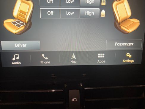 Used 2018 Lincoln Navigator L Reserve w/ Technology Package image 12