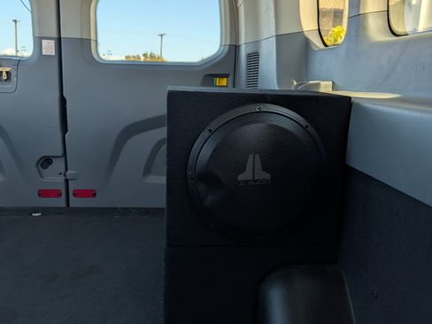 Used 2018 Ford Transit 350 XLT image 15