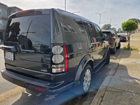 Used 2013 Land Rover LR4 HSE image 9