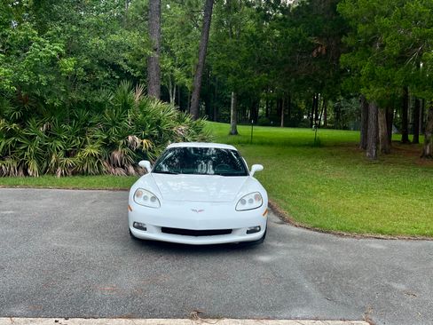 Used 2013 Chevrolet Corvette Coupe 2D w/ 2LT Preferred Equipment Group image 5