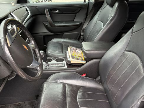 Used 2016 Chevrolet Traverse LTZ FWD image 1