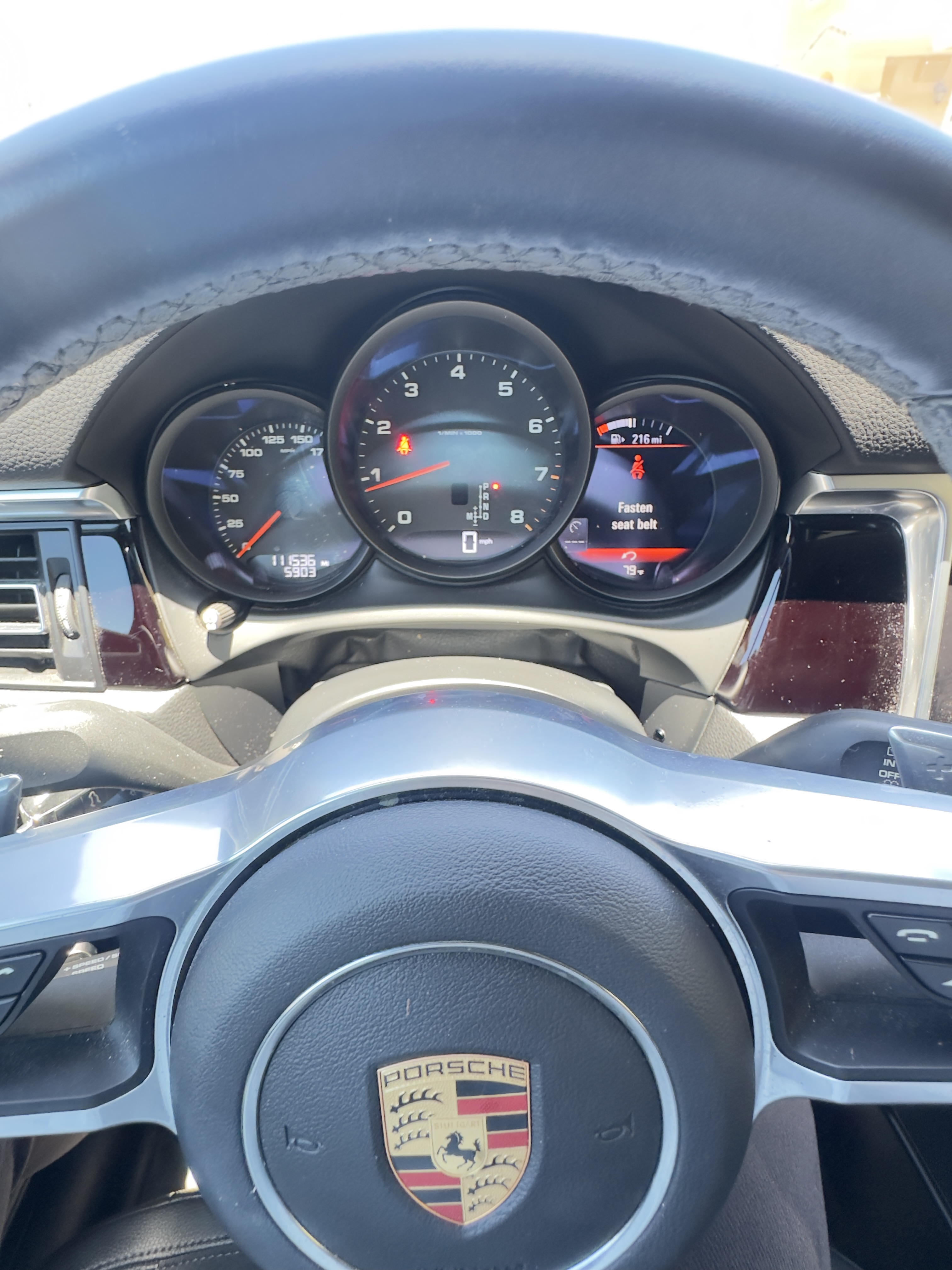 Used 2020 Porsche Macan AWD/4WD image 5