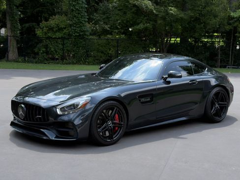 Used 2018 Mercedes-Benz AMG GT C image 4