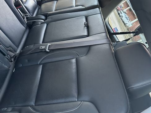 Used 2019 GMC Yukon XL SLT w/ Open Road Package image 21