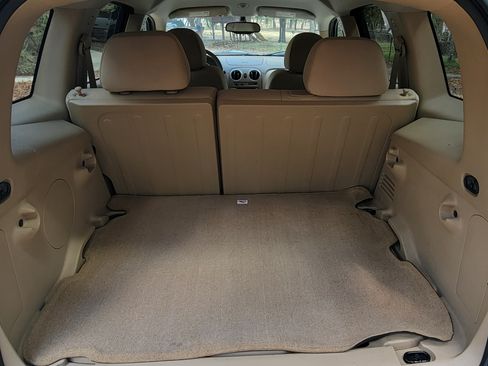 Used 2009 Chevrolet HHR LT image 15