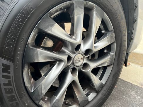 Used 2013 INFINITI JX35 AWD w/ Premium Pkg image 12