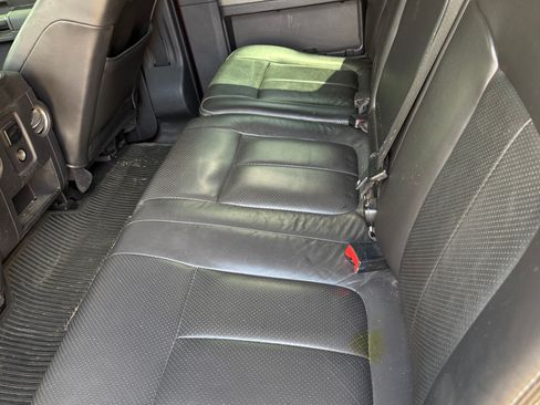 Used 2011 Ford F250 Lariat w/ Lariat Interior Pkg AWD/4WD image 18