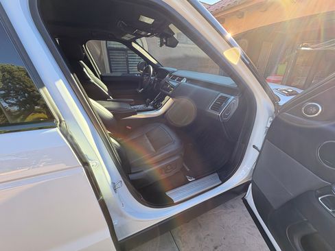 Used 2022 Land Rover Range Rover Sport HSE Dynamic image 14