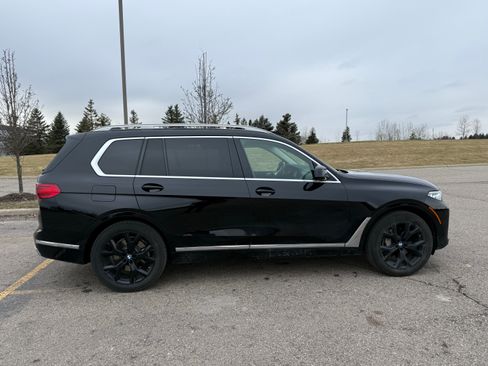 Used 2020 BMW X7 xDrive40i w/ Cold Weather Package image 1