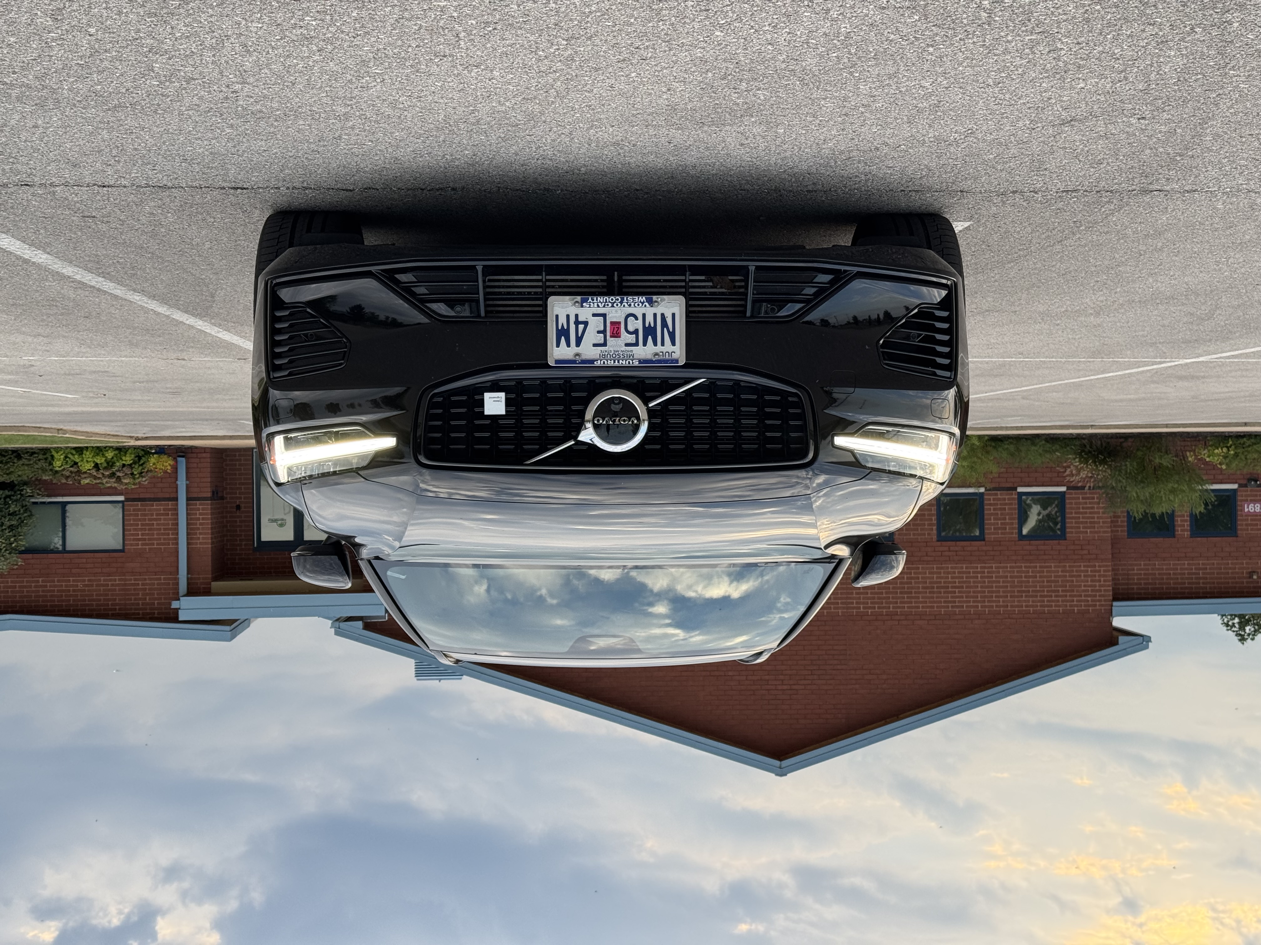 Used 2024 Volvo V60 T8 Polestar AWD/4WD image 2
