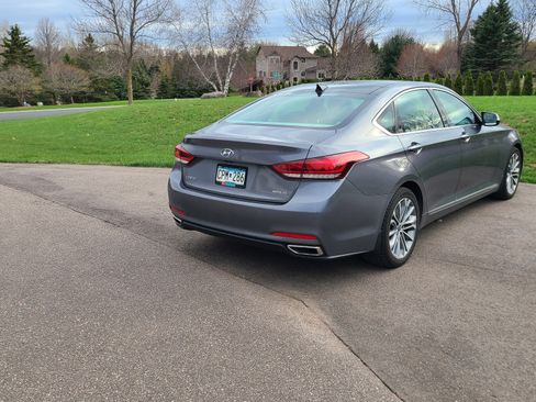 Used 2015 Hyundai Genesis 3.8 w/ Option Group 03 image 5