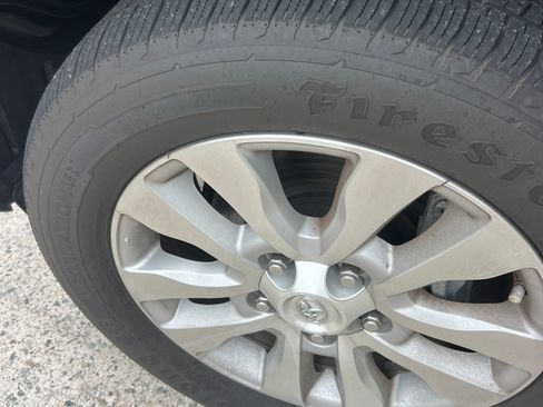 Used 2019 Toyota Sequoia Platinum AWD/4WD image 15