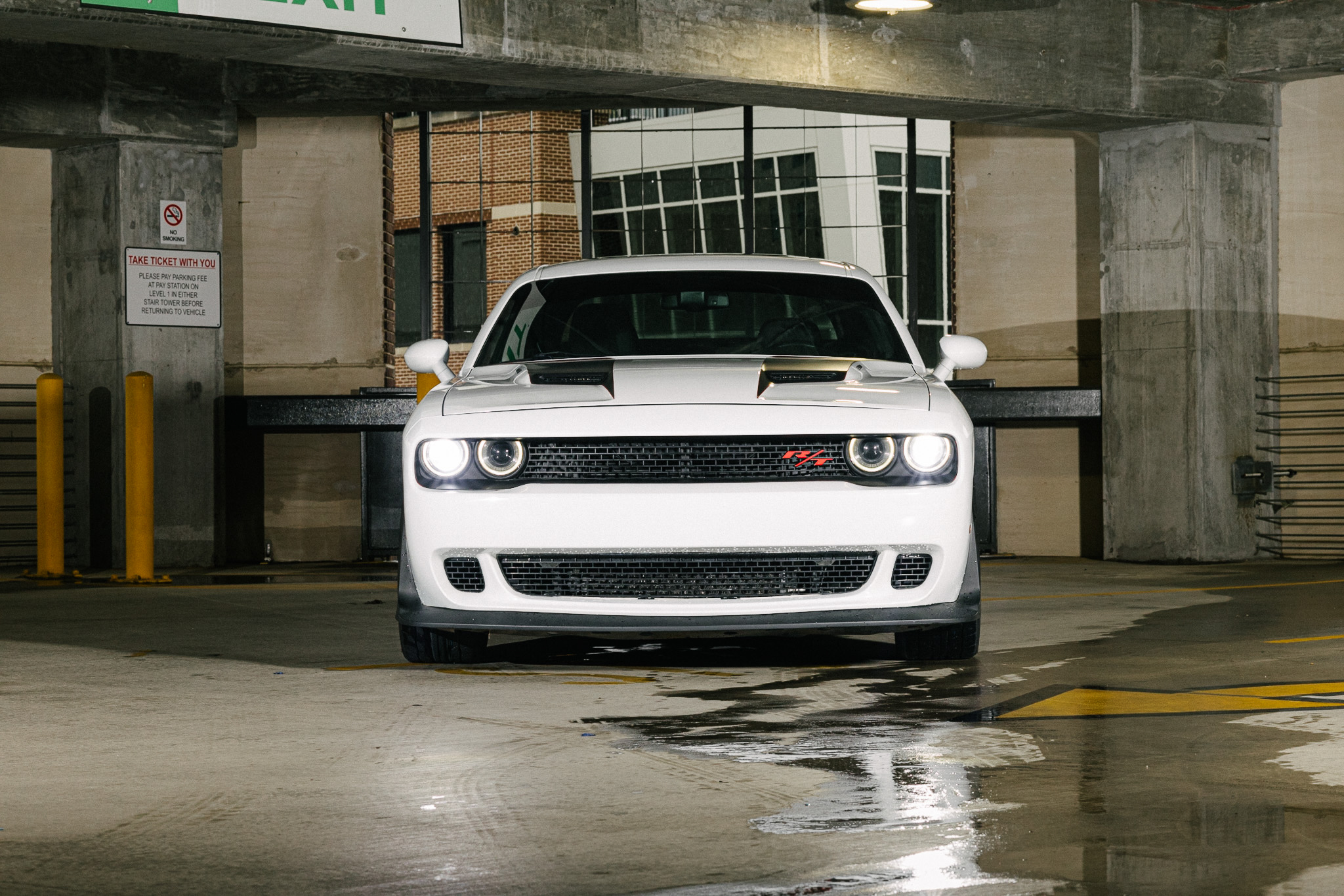 Used 2018 Dodge Challenger R/T RWD image 4