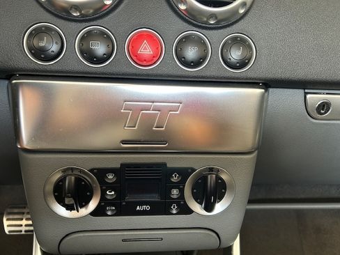 Used 2004 Audi TT 1.8T image 16