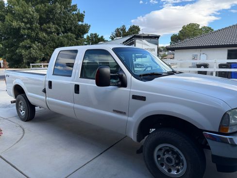 Used 2004 Ford F350 XLT AWD/4WD image 4