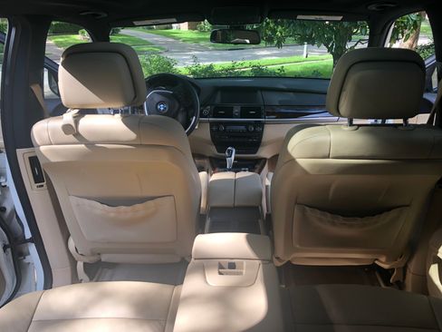 Used 2011 BMW X5 xDrive50i AWD/4WD image 25