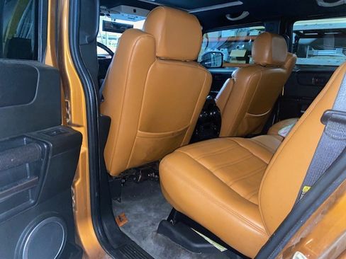 Used 2006 HUMMER H2 SUT w/ Limited Edition H2 AWD/4WD image 12