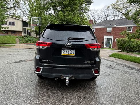 Used 2018 Toyota Highlander Limited AWD/4WD image 13