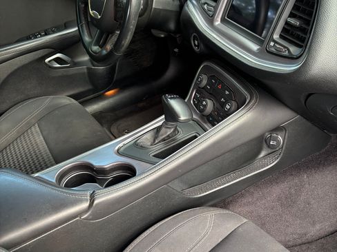 Used 2018 Dodge Challenger SXT image 16
