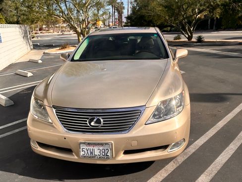 Used 2007 Lexus LS 460 L image 10