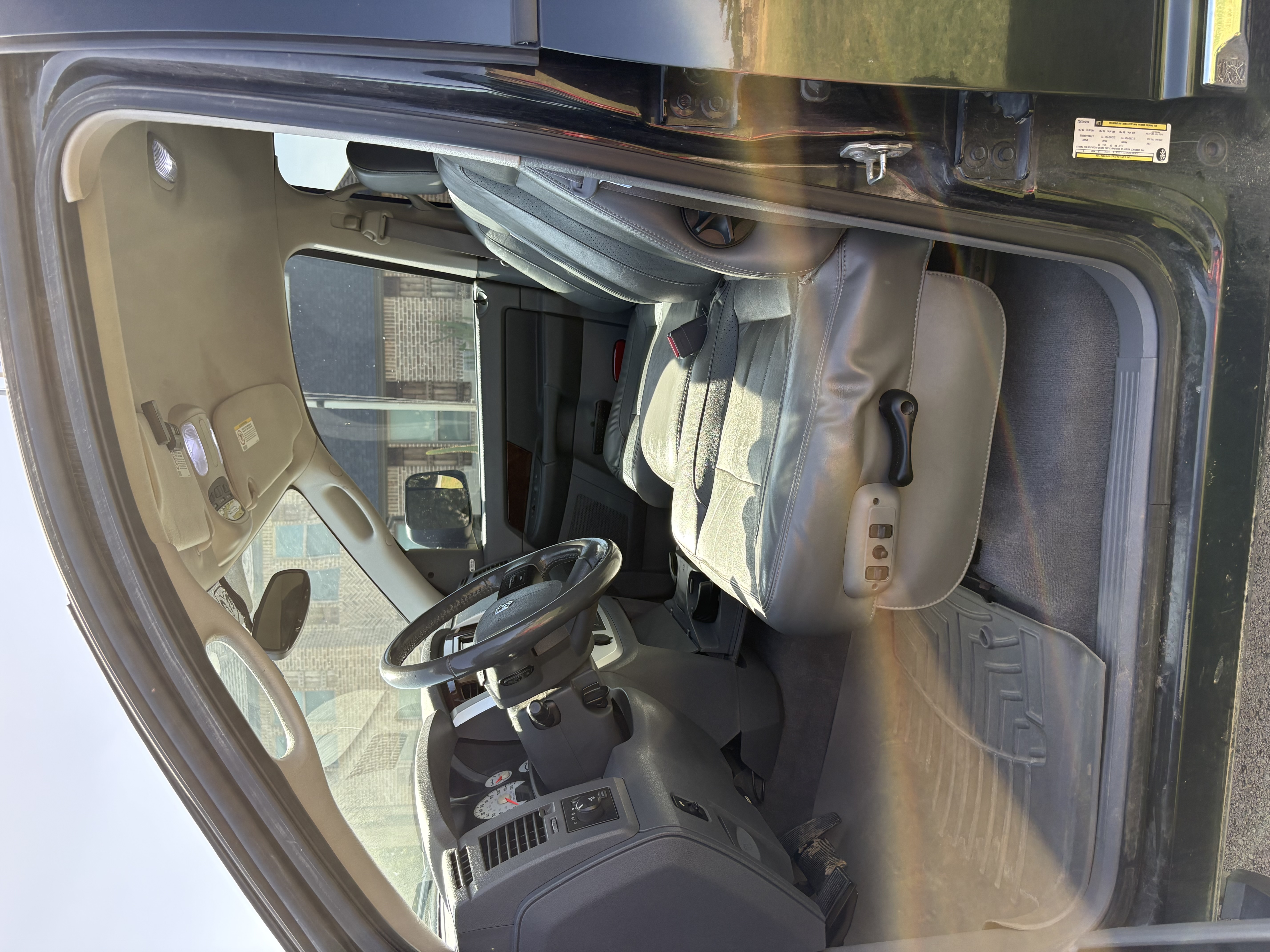 Used 2009 Dodge Ram 2500 Truck Laramie w/ Trailer Tow Group AWD/4WD image 6