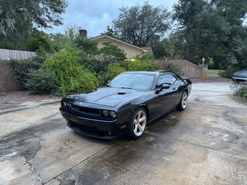 Used 2010 Dodge Challenger SRT8 w/ SRT Option Group II image 1